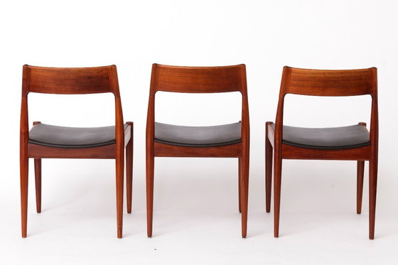 Image 1 of 6 van 8 vintage Deense eetkamerstoelen, Arne Hovmand-Olsen voor Mogens Kold, Teak