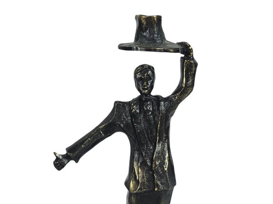Image 1 of Rob Verhoeven - Estatua de bronce - título - Chapeau - ¡Felicitaciones por todo lo que se ha logrado!