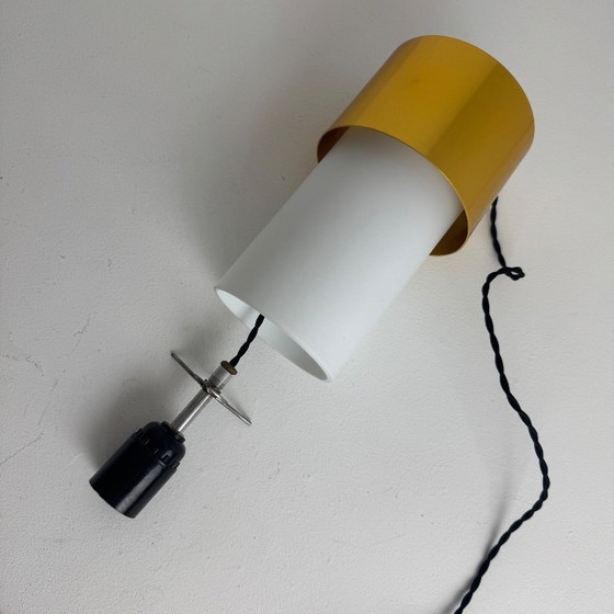 Image 1 of Lampada a sospensione opalina vintage degli anni '70