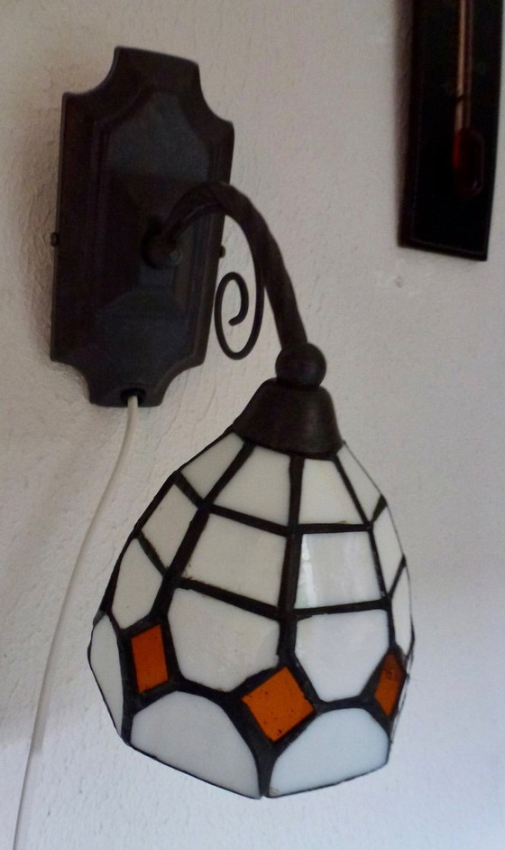 Image 1 of Lampada da parete in stile Tiffany.