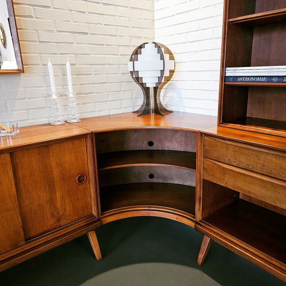 Image 1 of Sideboard-Wandschrank mit Kreuzbeinen