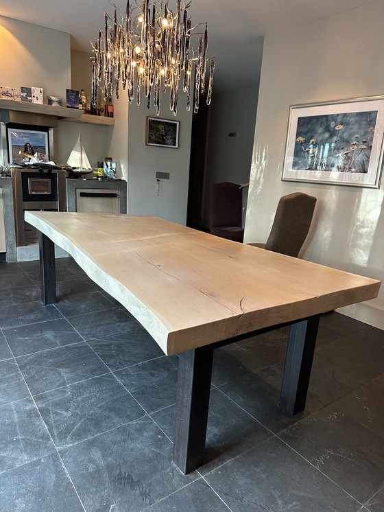 Image 1 of Table en chêne massif de 9 cm d'épaisseur