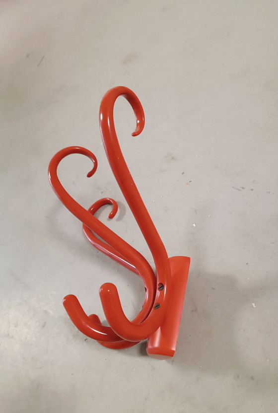 Image 1 of Appendiabiti da parete in stile vintage curvato