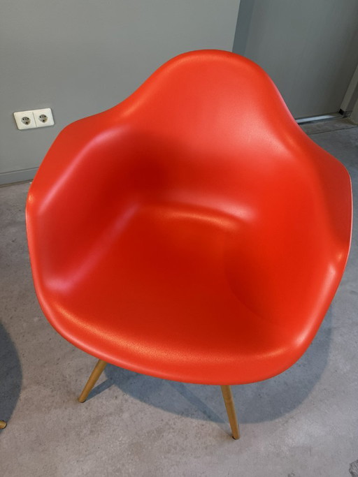 2 chaises Vitra DAW rouge coquelicot – eetkamerstoelen, Metal, Plastic (photo 2 of 7)