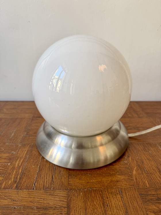 Image 1 of Lampada a globo in vetro opalino