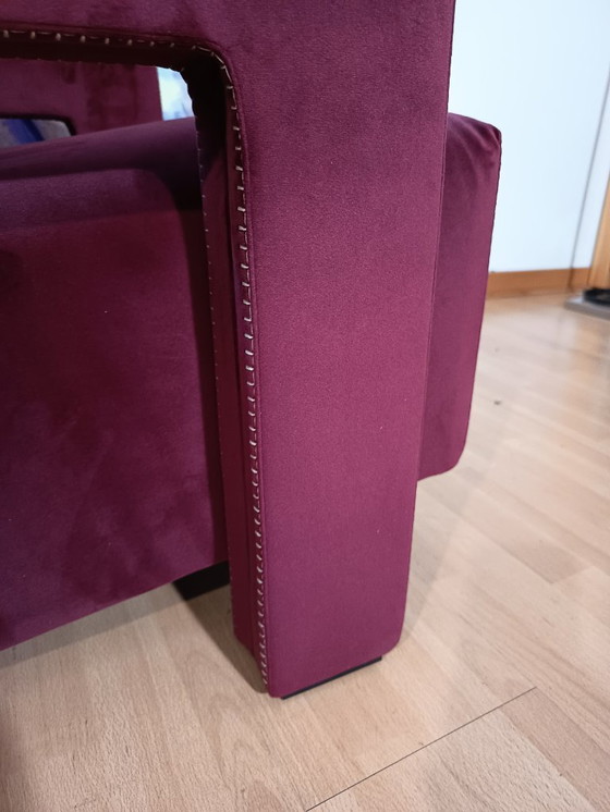 Image 1 of CASSINA 2X Poltrone 637 UTRECHT  (NUOVE MAI USATE) in Velluto 13L Ortigia/Plum con Cuciture in filo Naturale a punta Cavallo