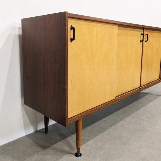 Image 1 of Credenza bicolore in stile moderno di metà secolo