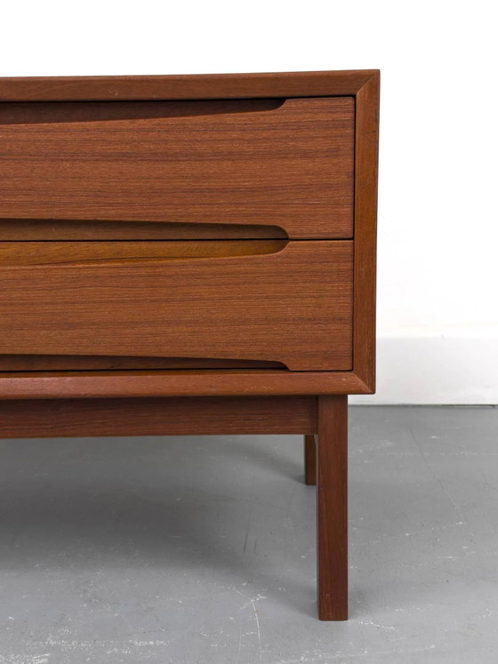 Teak Lowboard mit Schubladen, 1960er Jahre – Kommoden, Mid Century Modern (photo 3 of 15)