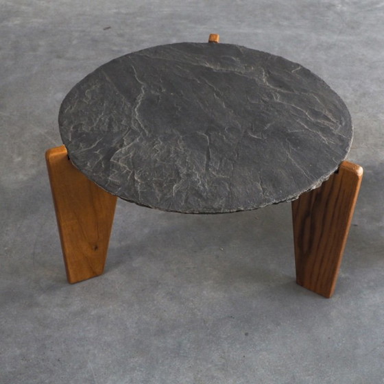 2 tavolini laterali brutalisti in ardesia e legno di pino – Stone, Wood (photo 13 of 20)