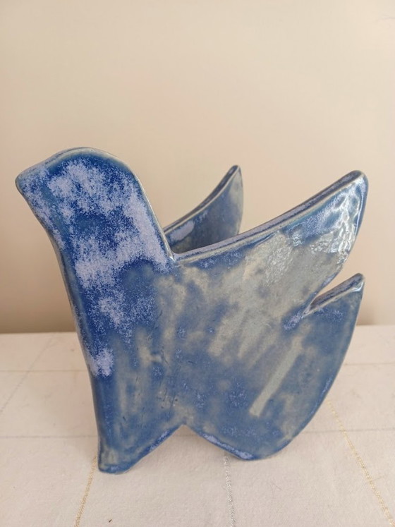 Minimalist ceramic bird Sculpture - Organic modern studio pottery (photo 7 of 7)