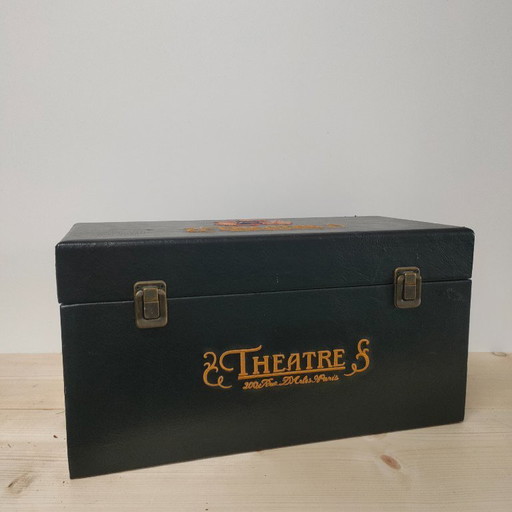 Sombrerera vintage "Theatre du Paris