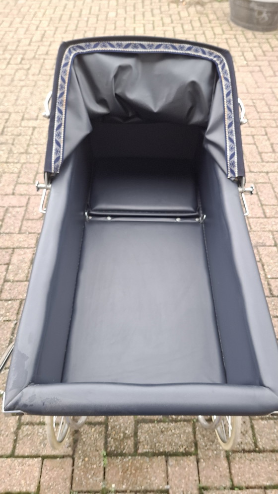 Image 1 of Poussette Silver Cross | Fabriquée en Angleterre | Classique et luxueuse