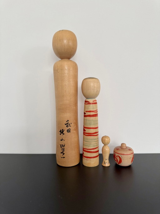 Conjunto de kokeshi vintage