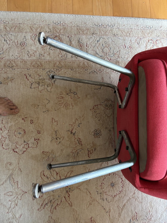 Siège social de Knoll International – Fauteuils, Metal, Textile (photo 5 of 6)