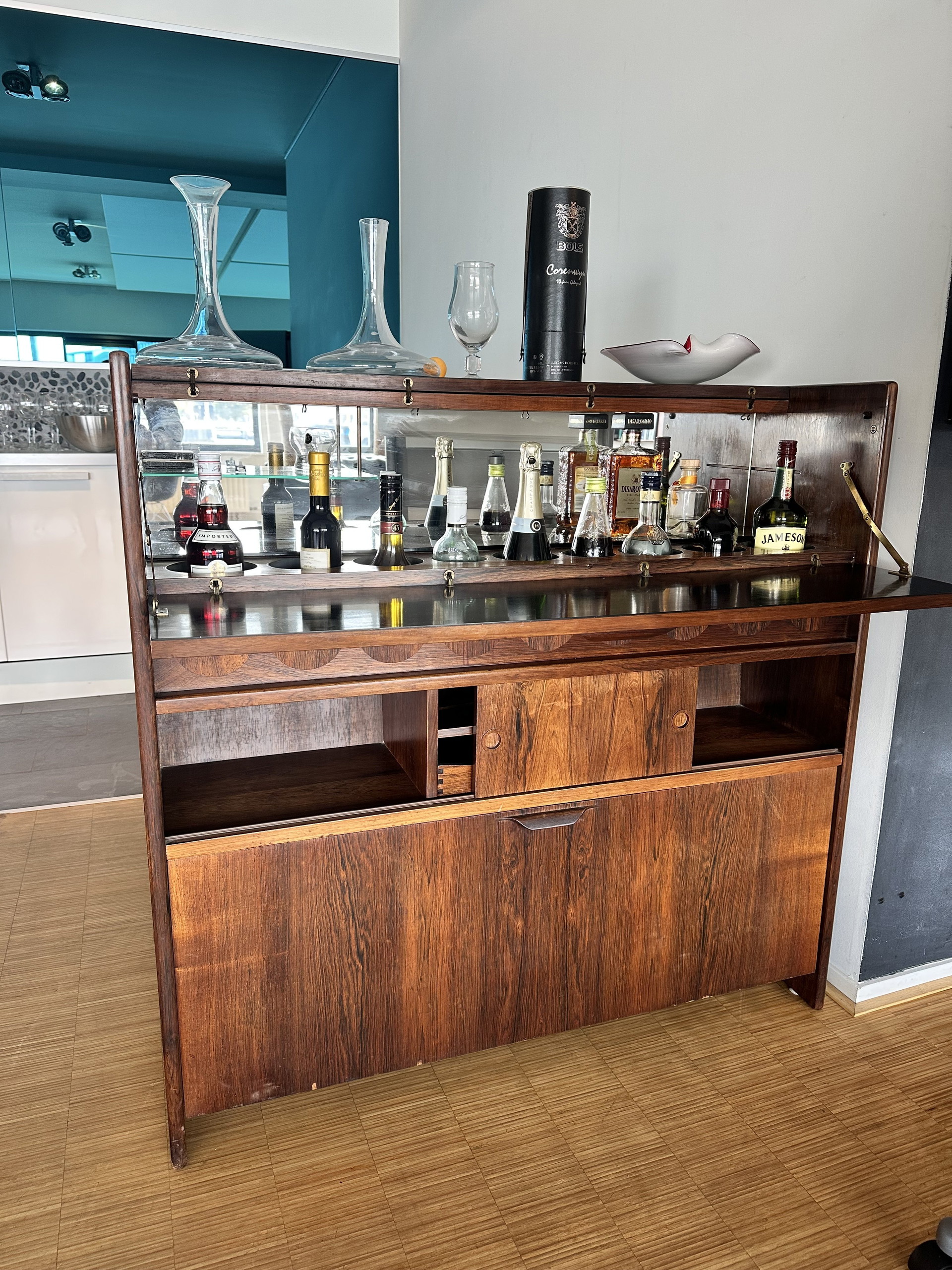 モロッコ　ヴィンテージBAR BAR バスケット Bar cabinet Johannes Andersen Vintage SK 661 Rosewood 60s | €1,100