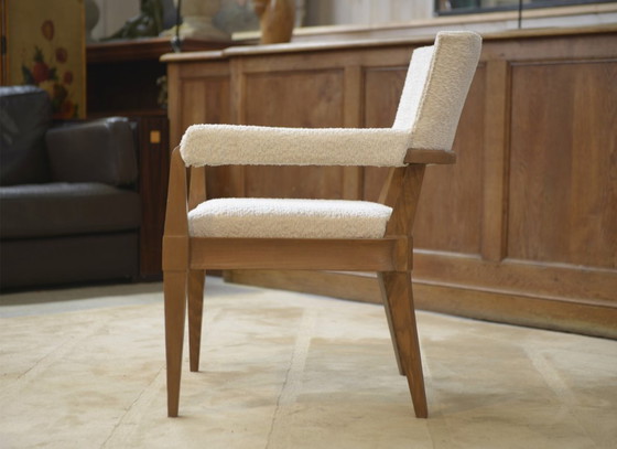 Image 1 of Modernistische Art Deco fauteuil in essen en ecru bouclé stof van Pierre Gouffé, jaren 40