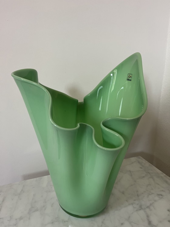 Image 1 of Murano zakdoek vaas licht groen