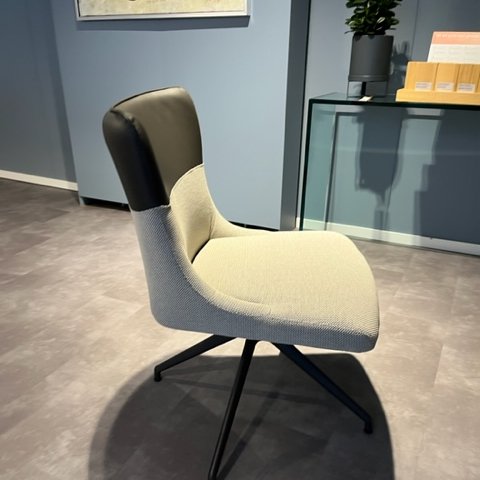 Image 1 of Bert Plantagie Lilac dining chair (set of 6)