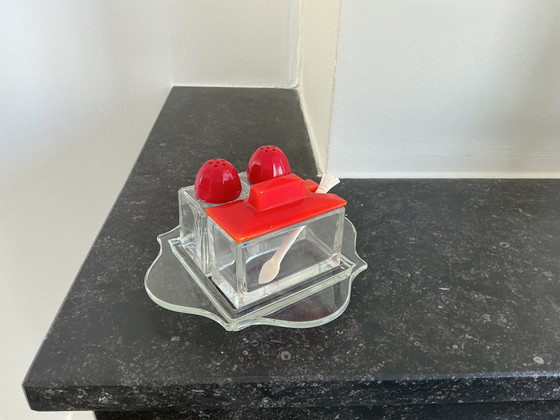 Art Déco Saliera e Pepiera, Mostardiera Vetro Bachelite Rossa – Servizi da tavola, Glass, Plastic (photo 4 of 5)