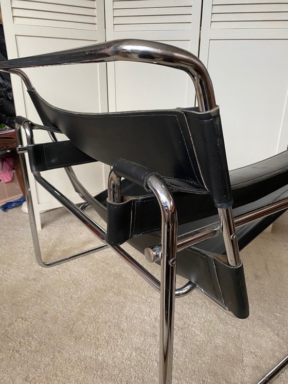 Image 1 of Wasslily Chair