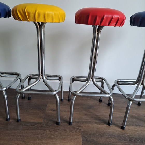 Image 1 of Ensemble de 4 tabourets de bar vintage - style Memphis - chrome et simili cuir