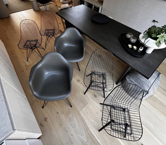 Image 1 of Sillas de comedor Vitra de 6 piezas: combinación de DKR, DAW y DKW
