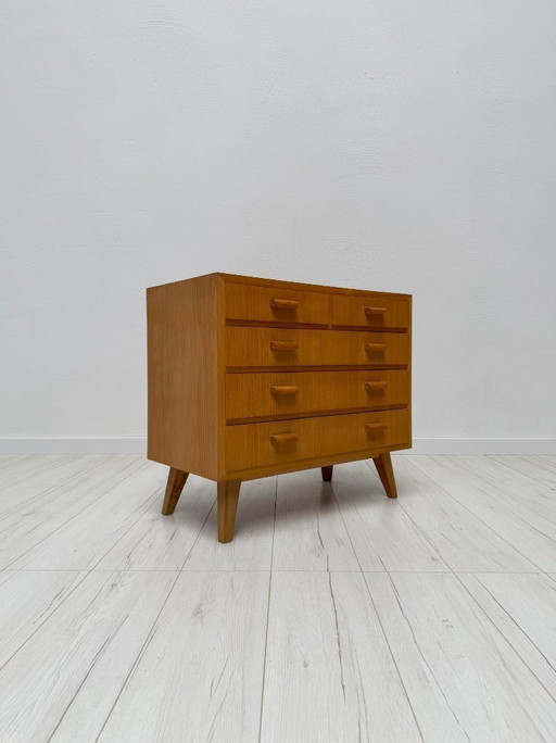 Vintage-Kommode aus Eiche im Mid-Century-Modern-Stil, skandinavisches Design, 1960er Jahre