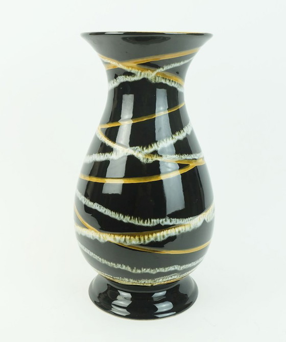 Image 1 of vaso tedesco occidentale anni '50 scheurich modello 215-33 decorazione a righe nero ocra e bianco