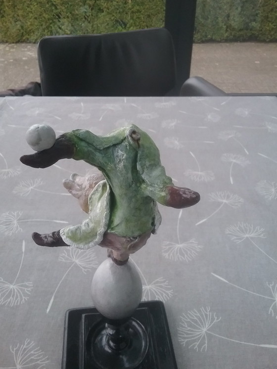 Image 1 of Beeldje dansend varken van kunstenaar Eugène Peters  Er is Maar 1 van gemaakt met de hand geschilderd 