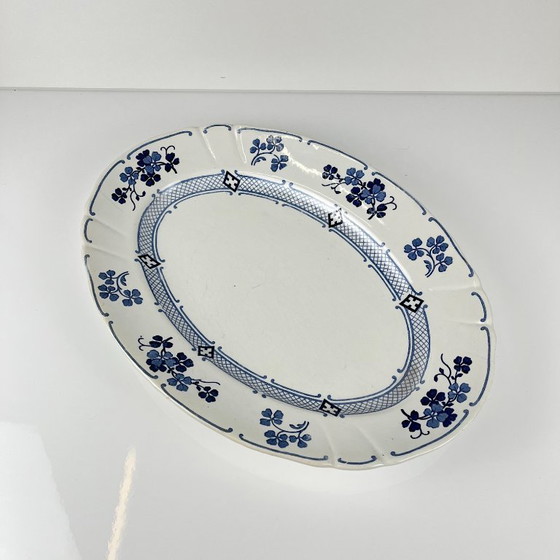 Image 1 of Plat ovale Terre de Fer KG Lunéville, modele "Jane", bleu, 1890-1915