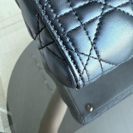 Image 1 of DIOR LADY LARGE - CANNAGE LAMSLEER ZWART MET GOUDEN BESLAG ZONDER BANDJE