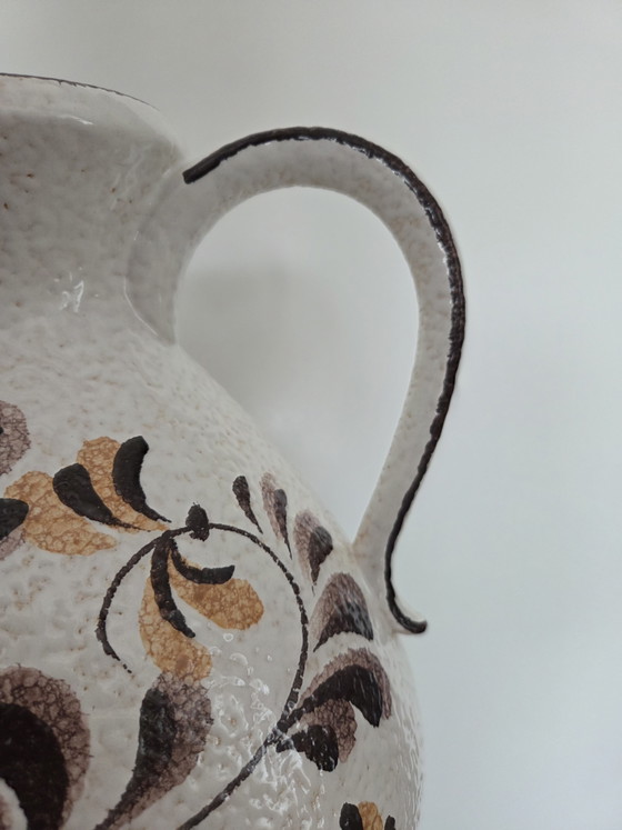 Image 1 of Beautiful vintage vase