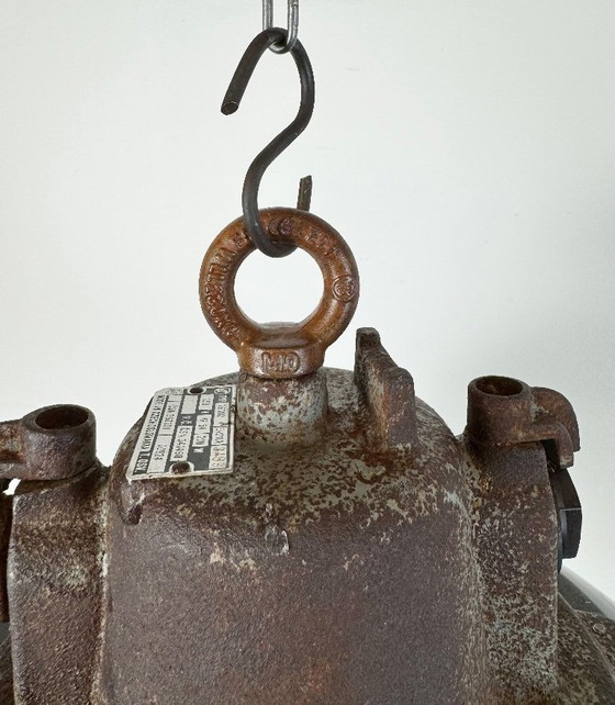 Image 1 of Industrielle Käfig-Pendelleuchte aus schwarzer Emaille und Gusseisen, 1960er Jahre