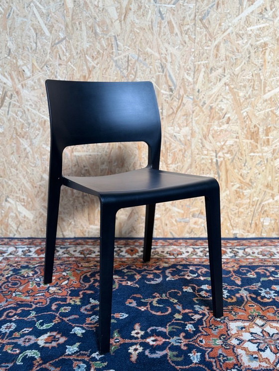 Image 1 of 4 x Arper Juno James Irvine