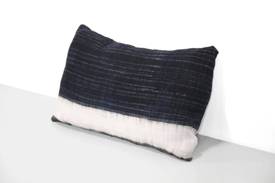 Batik Indigo Hemp Blue Cushion from the Hmong tribe – Pillows, Textile (photo 2 of 4)