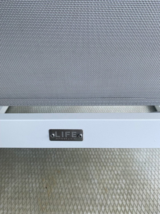 Image 1 of Deux fauteuils lounge « Life » avec table d'appoint