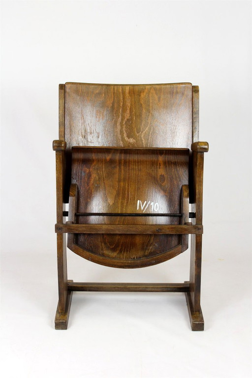Fauteuil de cinéma vintage TON (Thonet), tchèque des années 1940, siège de théâtre en bois