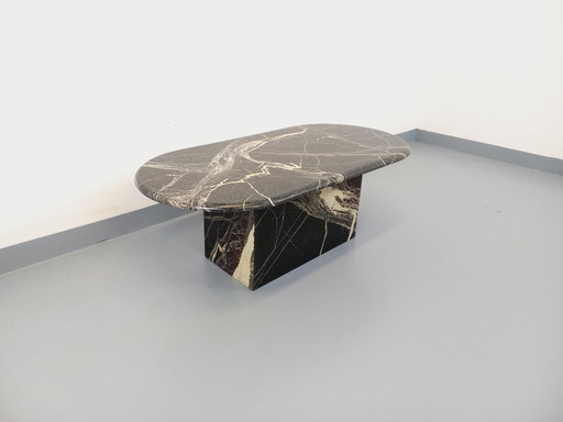 Table basse ovale vintage en marbre noir des années 70