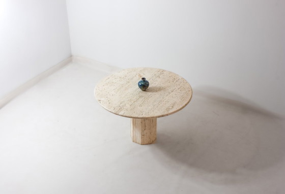 Image 1 of Organische travertin eettafel, Italië, jaren 70