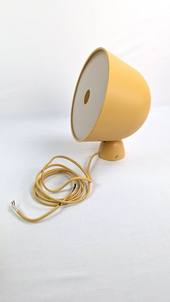 Image 1 of Paar vintage mosterdgele wandlampen