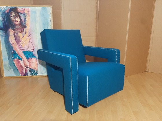 Image 1 of Cassina Utrecht 637, nueva, nunca usada, en tela de lana azul petróleo (serie 13L), costuras de caballo