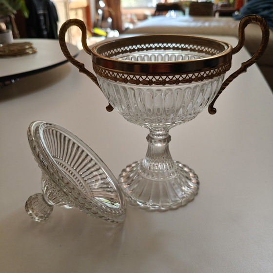 Image 1 of Elegante vintage glazen bonbonnière met messing details