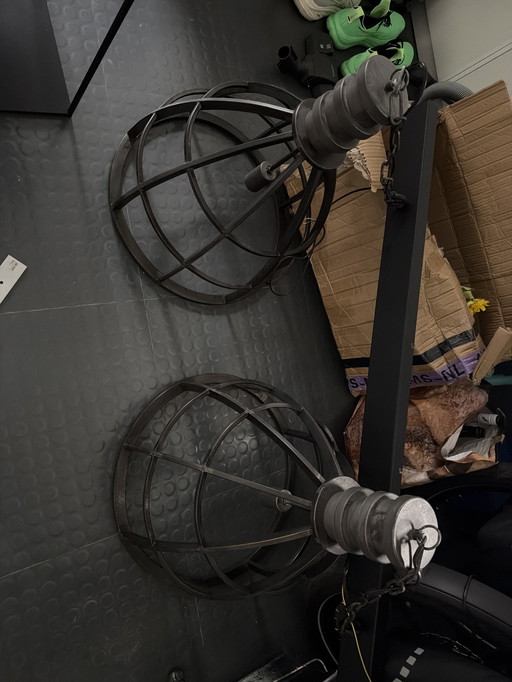 2 Industriële lampen in zeer goede staat