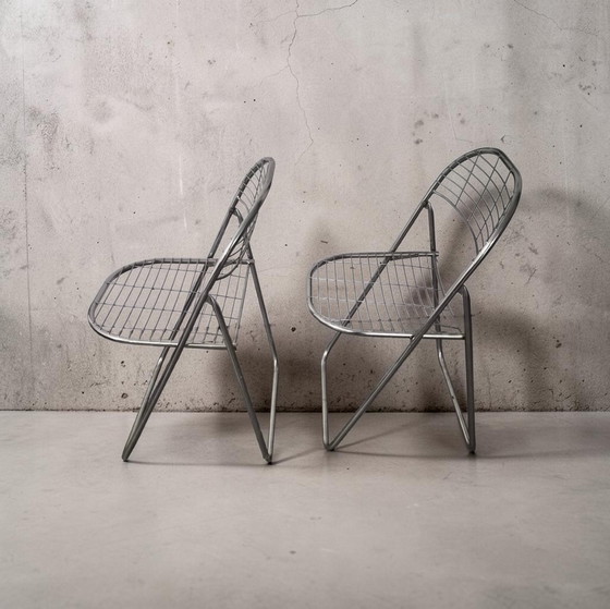 Image 1 of 1 van 2 design vintage chromen snarenklapstoelen Niels Gammelgaard Ikea