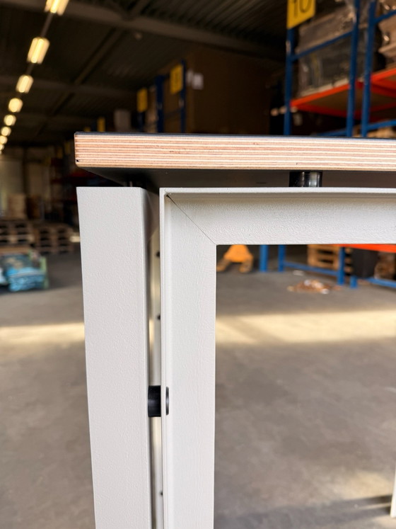 Functionals WT Table (tavolo alto) | 90 x 90 cm | Mushroom White / nero Karel Martens, Tavoli da pranzo (foto 3 di 6)