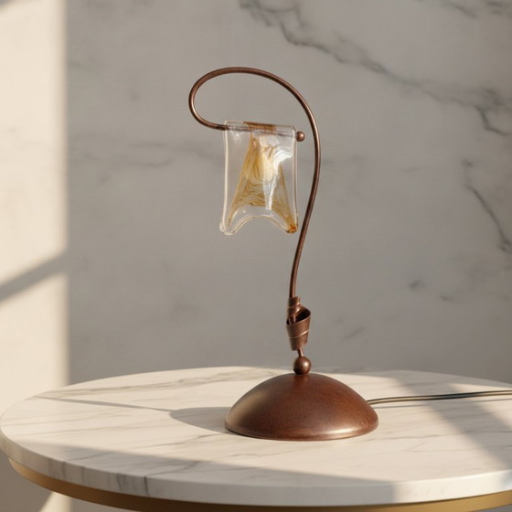 Image 1 of Italiaanse Vintage Tafellamp met Amberkleurige Dikke Glazen Kap, 