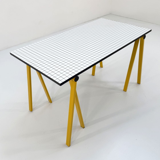 Image 1 of Gelber Trestle-Schreibtisch von Rodney Kinsman für Bieffeplast, 1980er Jahre
