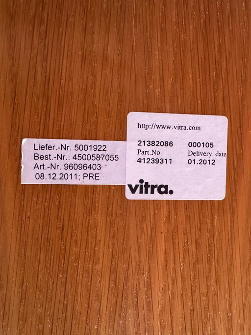 Vitra EM table Jean Prouvé