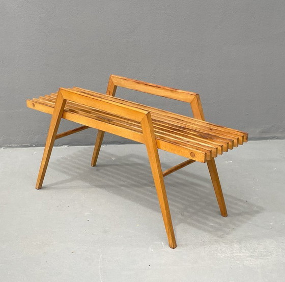 Image 1 of Supporto per piante in legno di faggio di ÚLUV, espositore per piante di metà secolo, Cecoslovacchia anni '70.