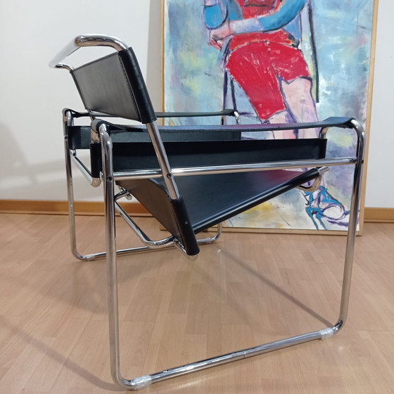 Image 1 of Poltrone Knoll Wassily B3 in pelle nera di Marcel Breuer